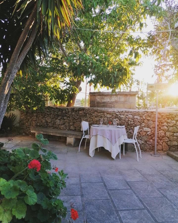 Masseria Agriturismo Il Sorriso Degli Ulivi - Dimora Di Charme Gallipoli Luaran gambar